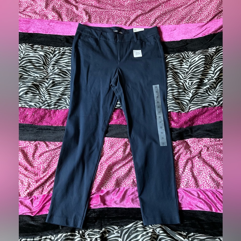 Women’s Cropped Pixie Pants